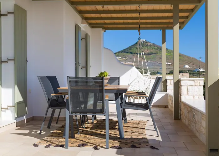 In Blue Logaras בית נופש *