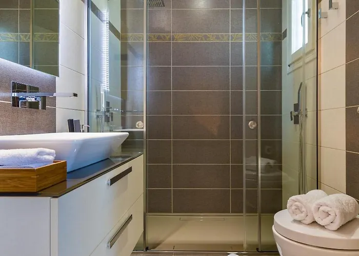 In Blue Logaras * פיסו ליבאדי